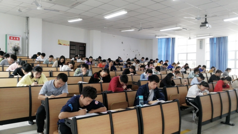 海南大学1_副本.jpg 海南大学1_副本.jpg